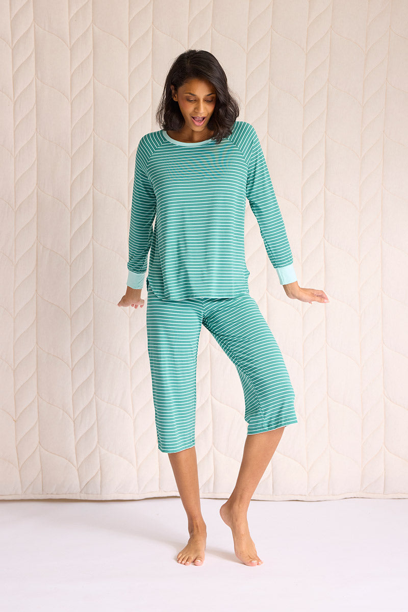 Tsanna is 5'10", typically wears a size 2 and is wearing a size small