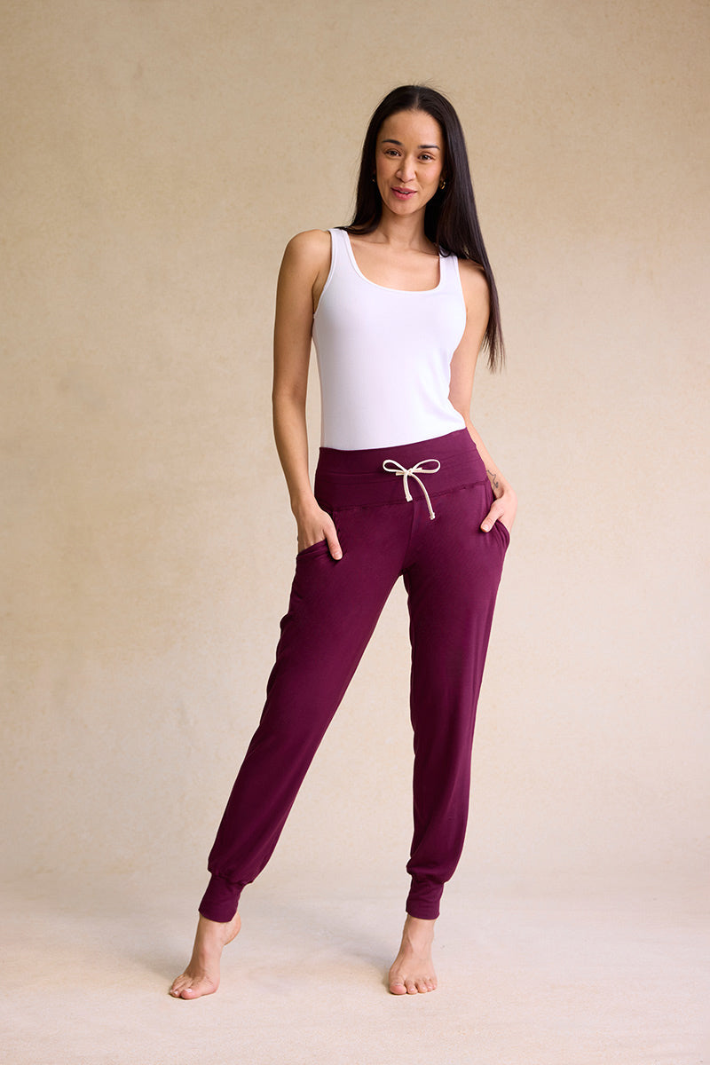 Kimberley is 5'8", typically wears a size 4 and is wearing a size small