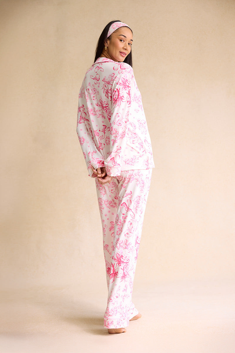 Kimberley is 5'8", typically wears a size 4 and is wearing a size small