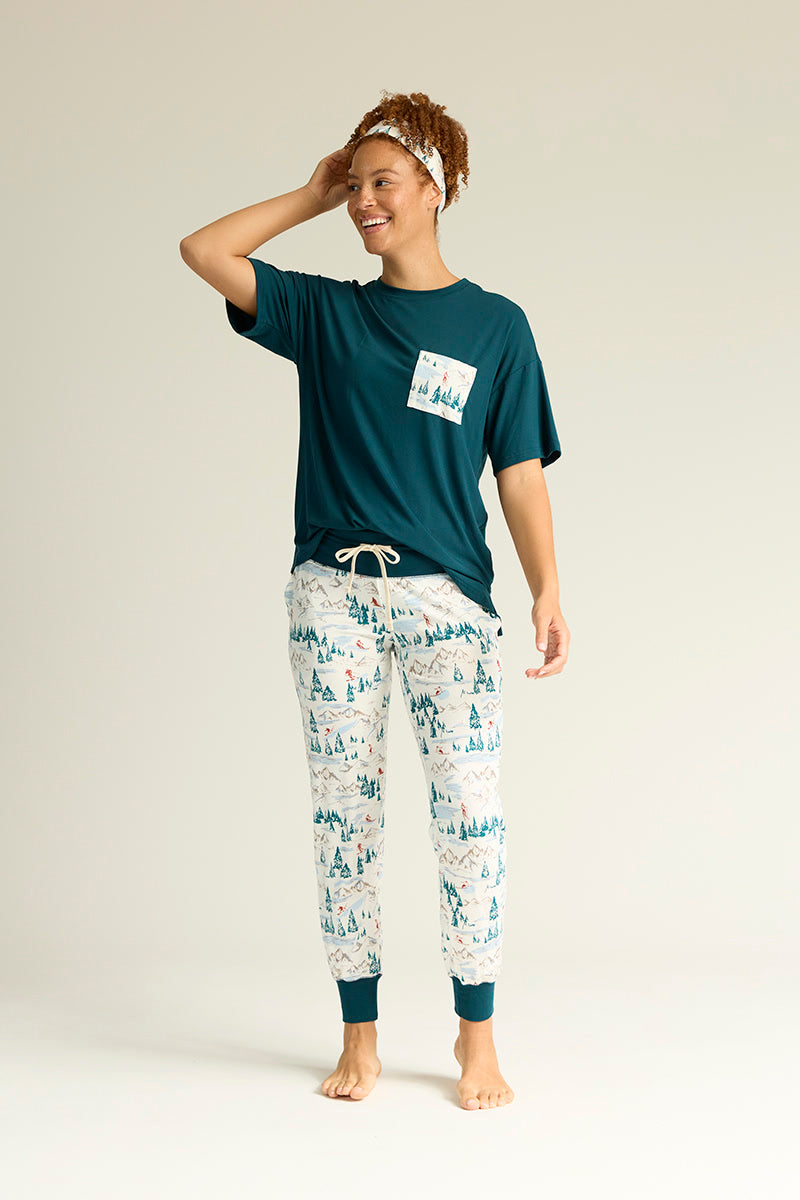 Adecia is 5'9", typically wears a size 6/8 and is wearing a size medium