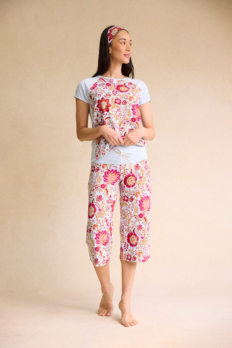 Kimberley is 5'8", typically wears a size 4 and is wearing a size small