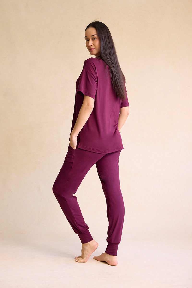 Kimberley is 5'8", typically wears a size 4 and is wearing a size small