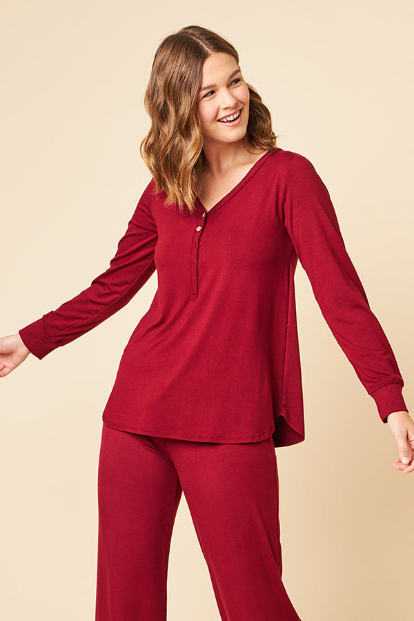 Steph is 5'10", typically wears a size 6/8 and is wearing a size medium