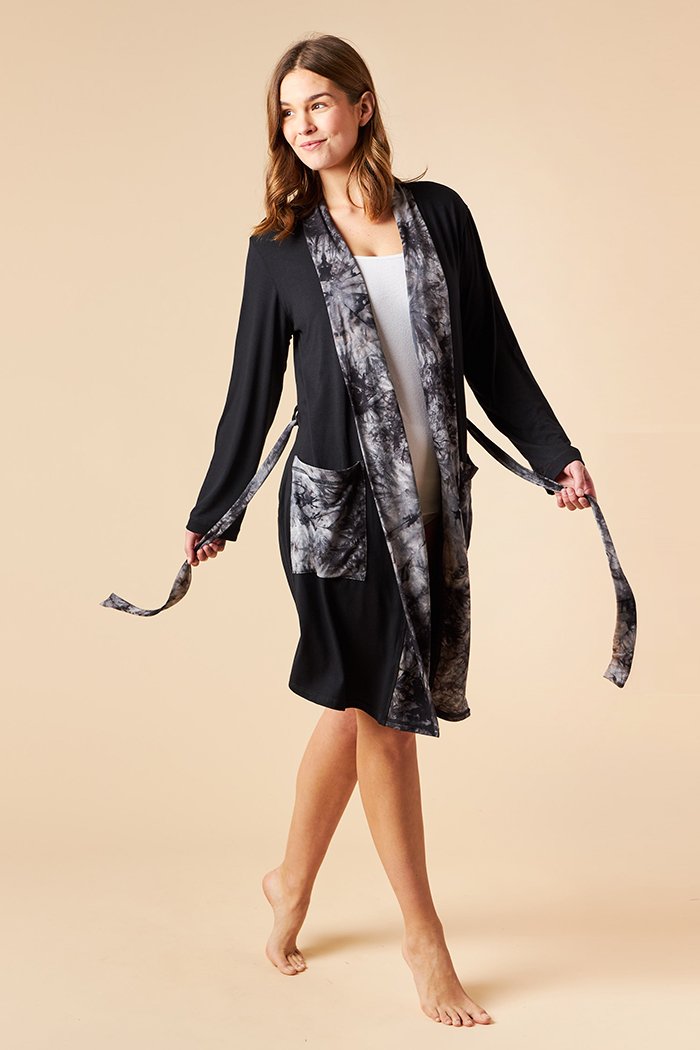 Steph is 5'10", typically wears a size 6/8 and is wearing a size medium