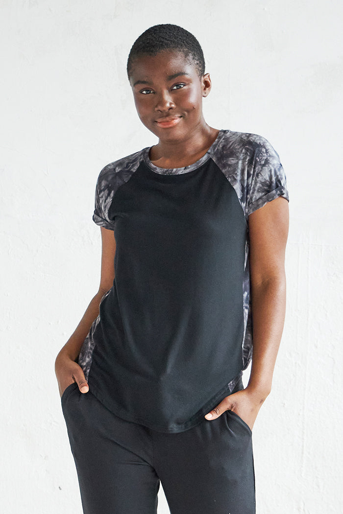 Elsie is 5'9", typically wears a size 6/8 and is wearing a size medium