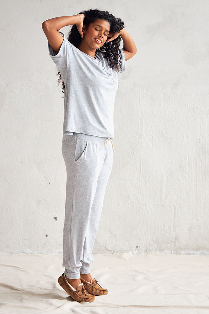 Aishah is 5'7", typically wears a size 6 and is wearing a size medium