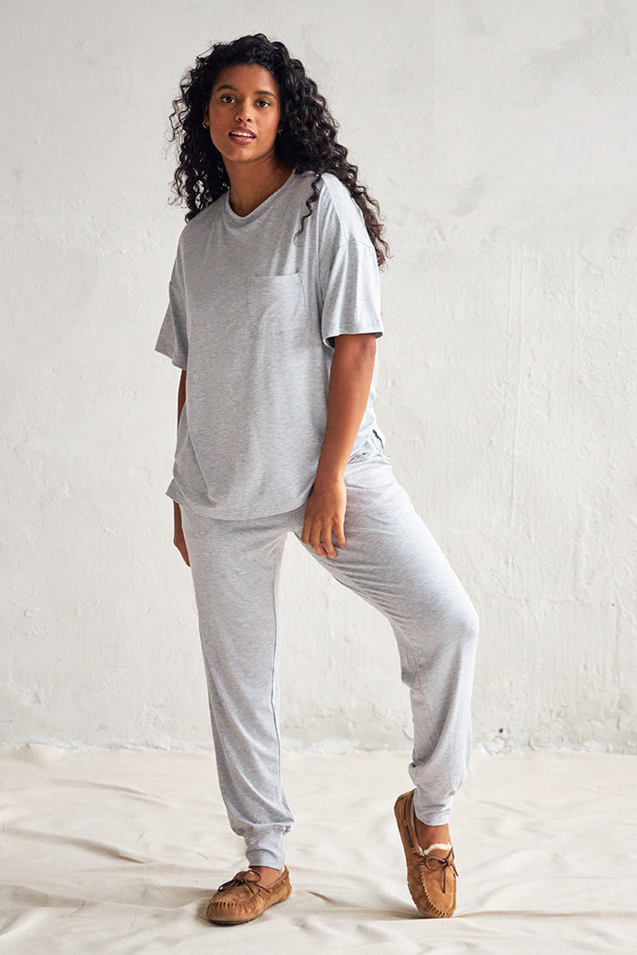 Aishah is 5'7", typically wears a size 6 and is wearing a size medium