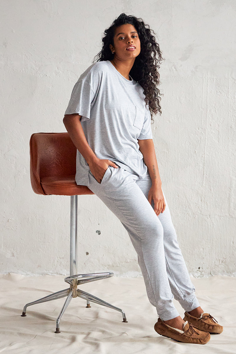 Aishah is 5'7", typically wears a size 6 and is wearing a size medium