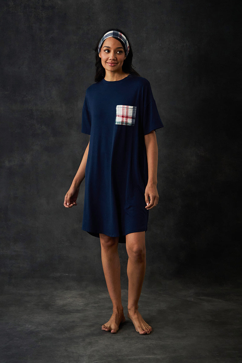 Pardeep is 5'8", typically wears a size 0 and is wearing a size XS