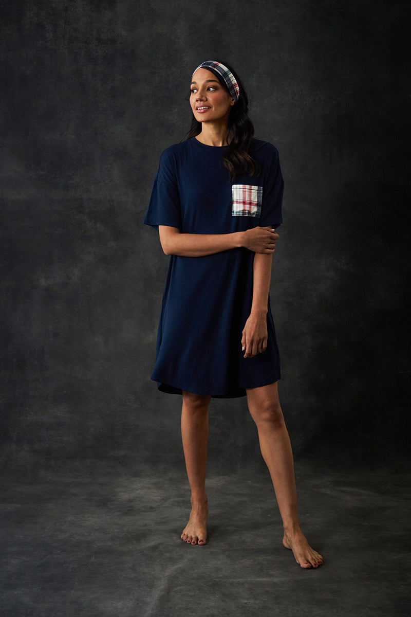 Pardeep is 5'8", typically wears a size 0 and is wearing a size XS