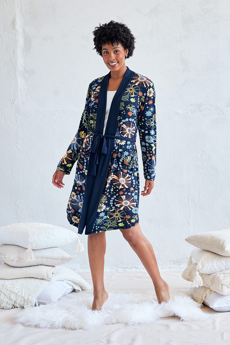 Alex is 5'11", typically wears a size 8/10 and is wearing a size medium