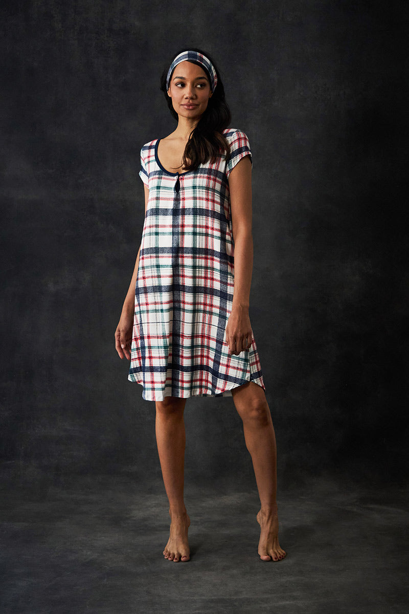 Pardeep is 5'8", typically wears a size 0 and is wearing a size XS