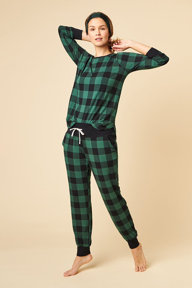 Steph is 5'10", typically wears a size 6/8 and is wearing a size medium