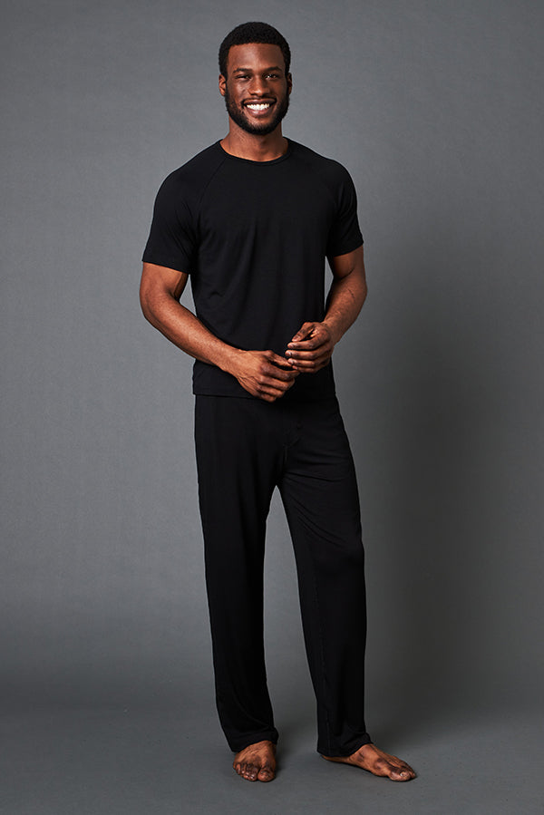 Ugo is 6'3", typically wears a size 33 pant, has a 38" chest and is wearing a size medium