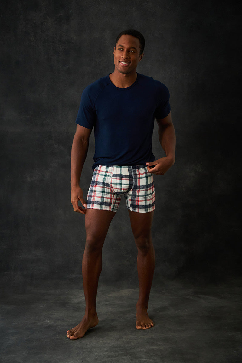 Brendan is 6'0", typically wears a size 32 pant, and is wearing a size medium