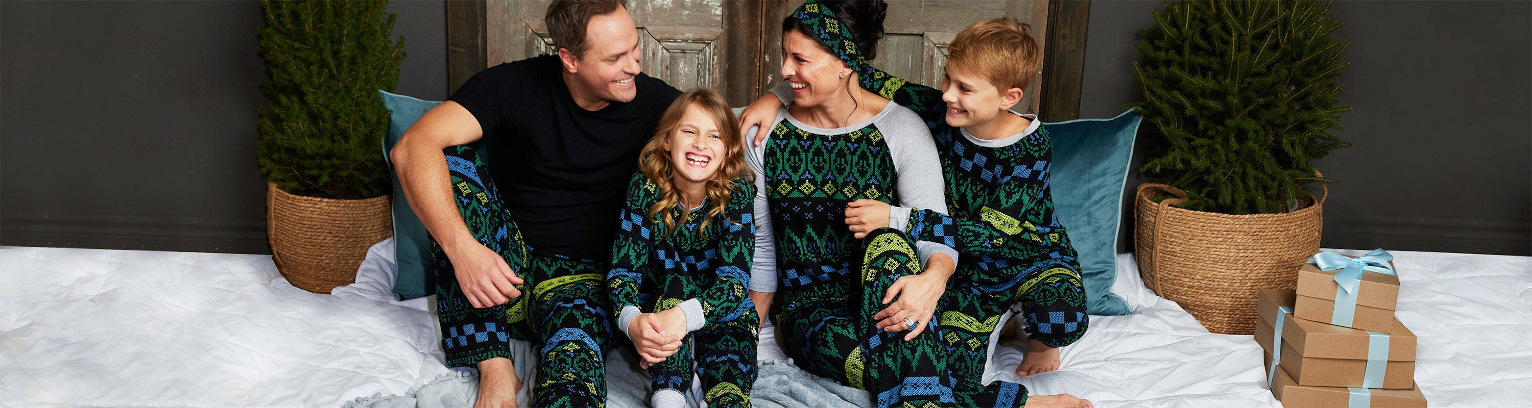 Family Pajamas - Fair Isle Black