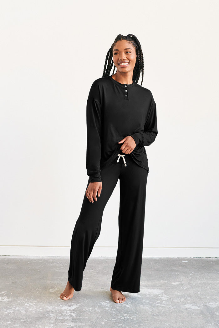 Ruqayyah is 5'9", typically wears a size 2 and is wearing a size small
