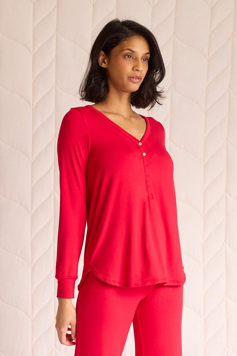 Tsanna is 5'10", typically wears a size 2 and is wearing a size small