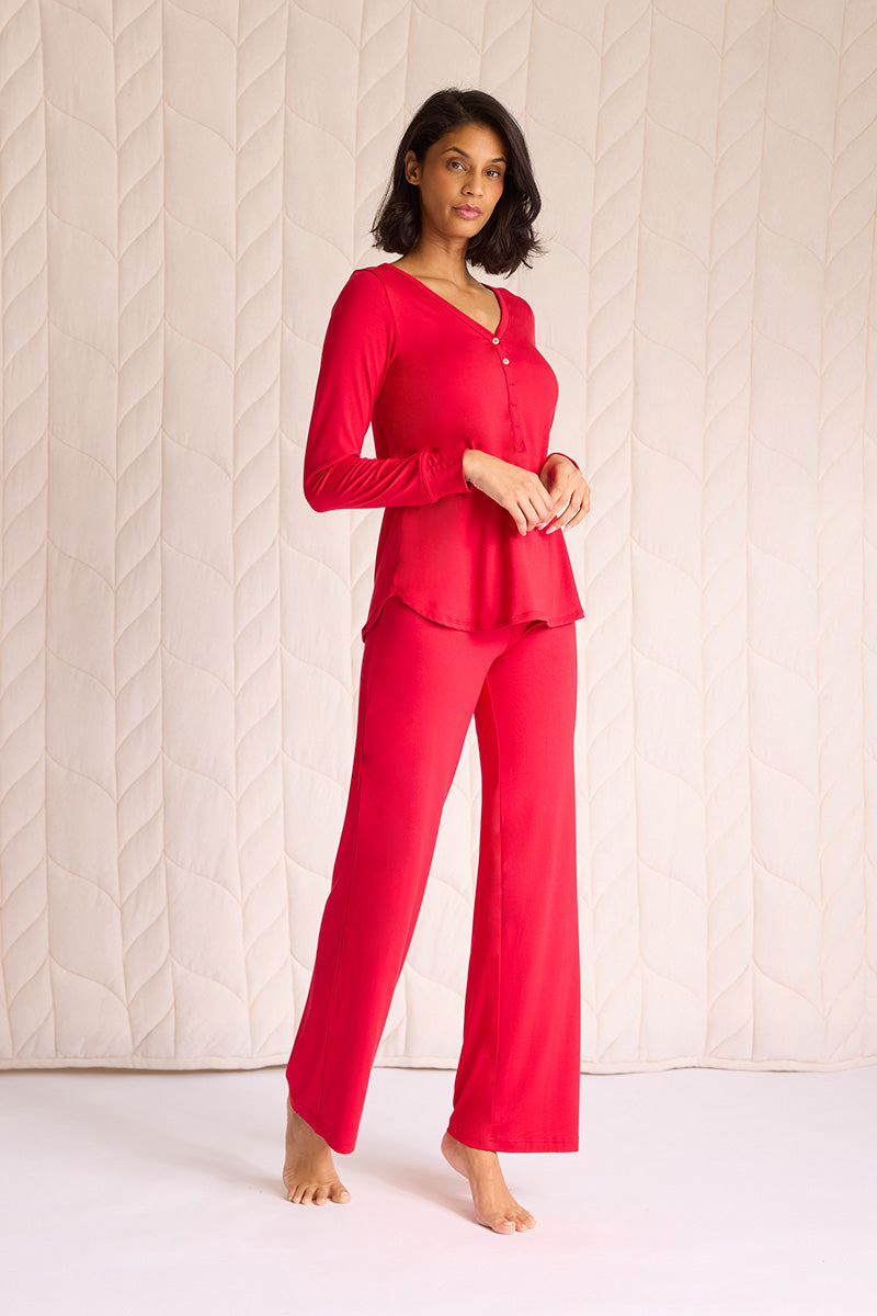 Tsanna is 5'10", typically wears a size 2 and is wearing a size small