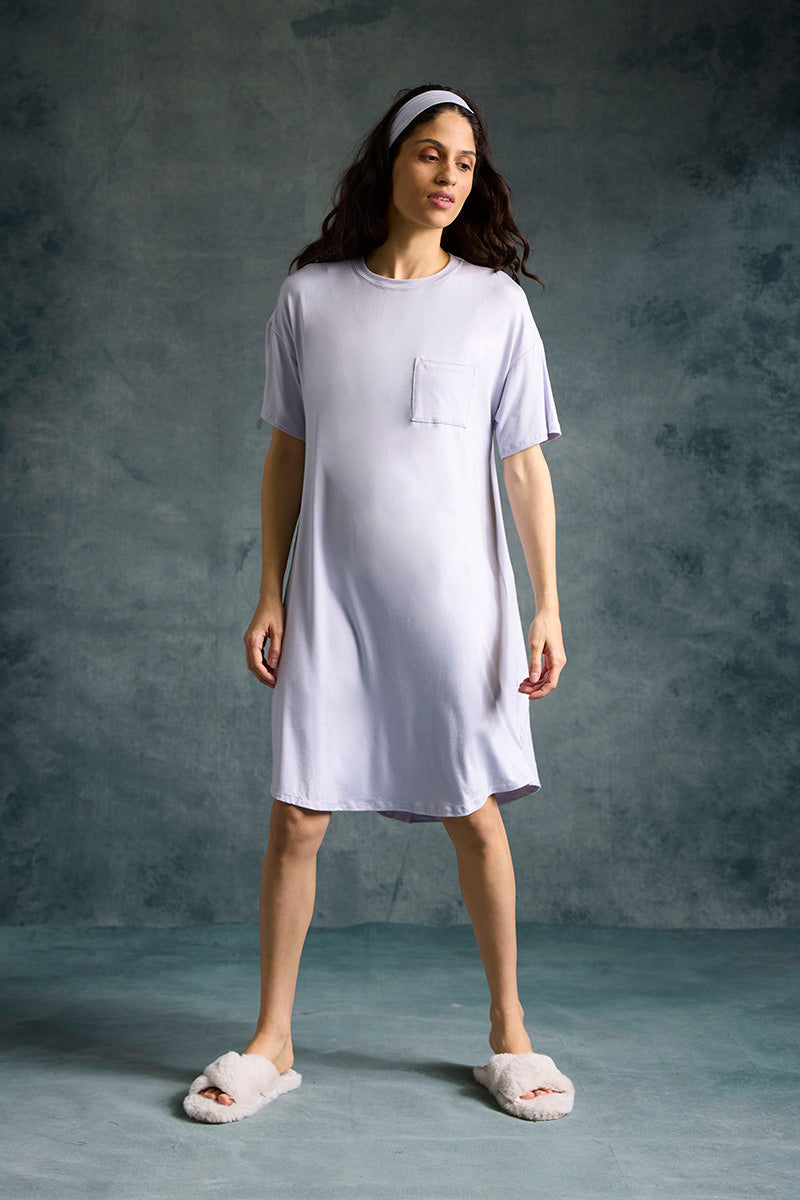  Lynn is 5'8", typically wears a size 2/4 and is wearing a size S