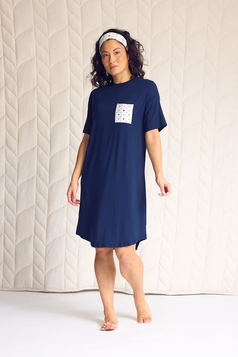 Meriko is 5'9", typically wears a size 6/8 and is wearing a size medium