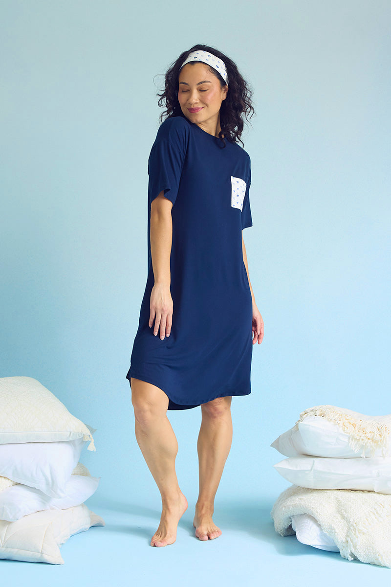 Meriko is 5'9", typically wears a size 6/8 and is wearing a size medium