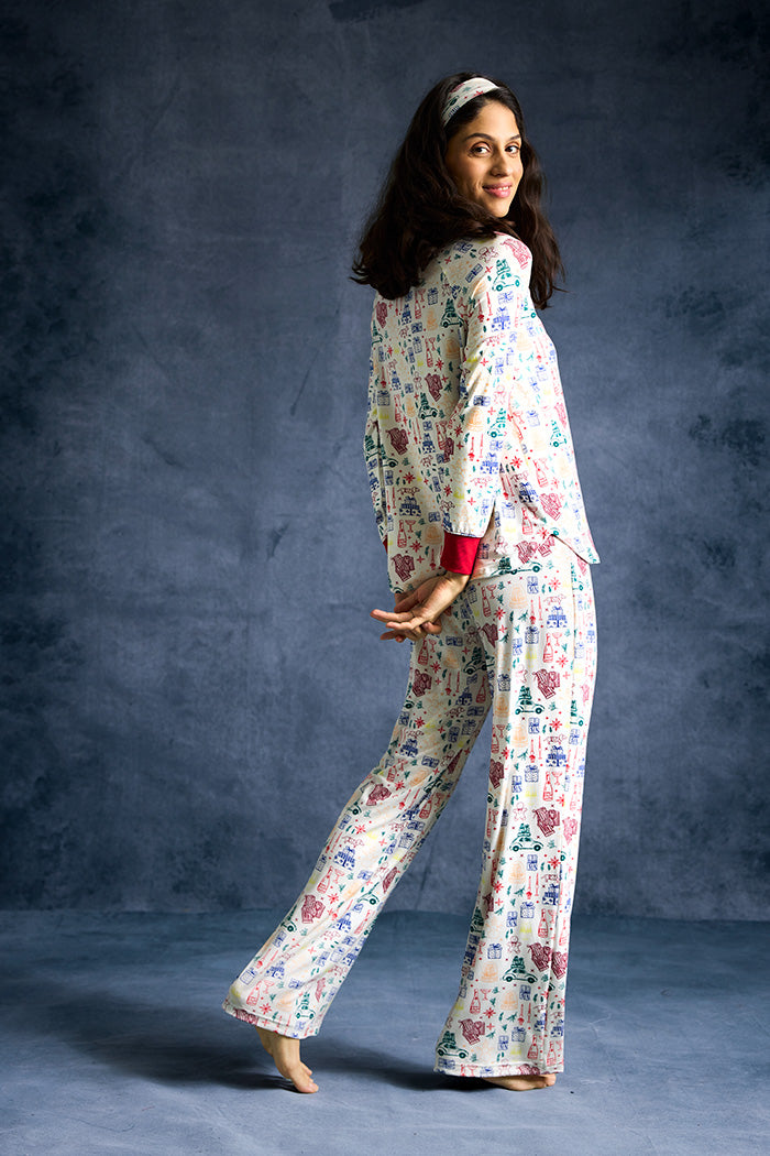 Lynn is 5'8", typically wears a size 2/4 and is wearing a size S