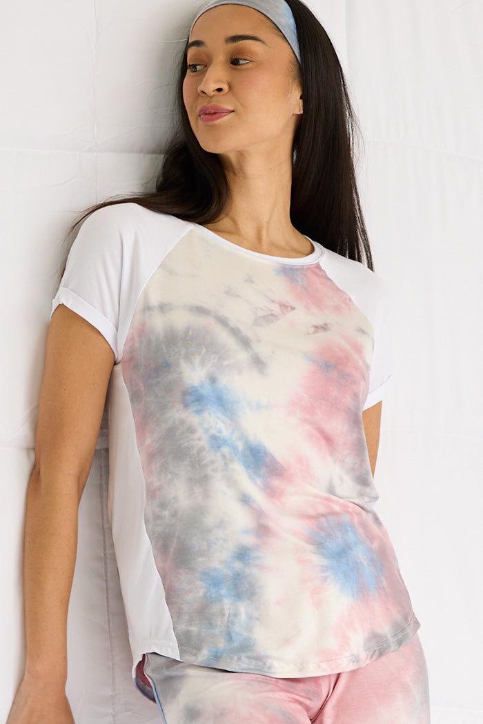 Kimberley is 5'8", typically wears a size 2/4 and is wearing a size small