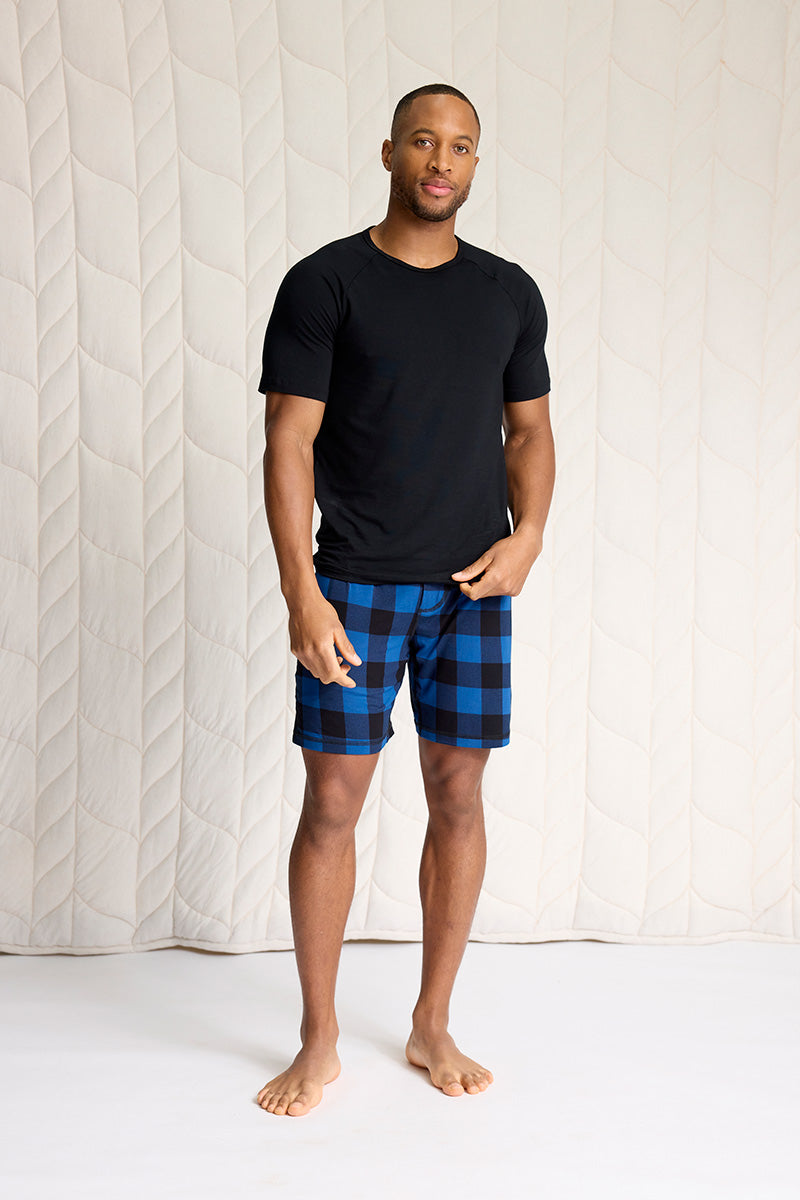 Brendan is 6'0", typically wears a size 32 pant, has a 40" chest and is wearing a size M