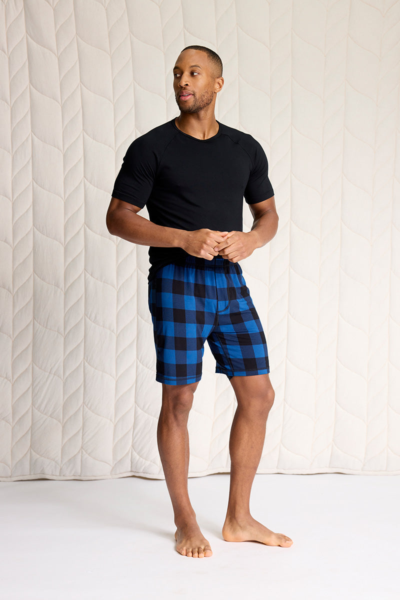 Brendan is 6'0", typically wears a size 32 pant, has a 40" chest and is wearing a size M