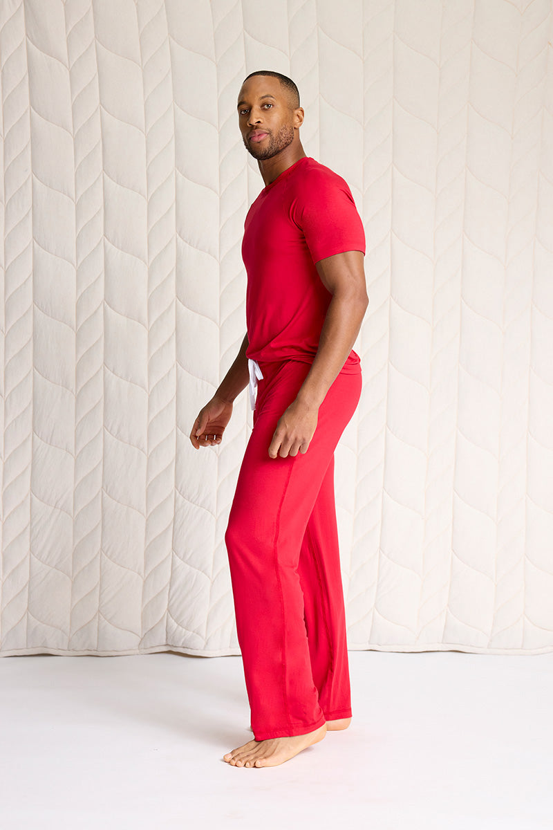 Brendan is 6'0", typically wears a size 32 pant, has a 40" chest and is wearing a size M