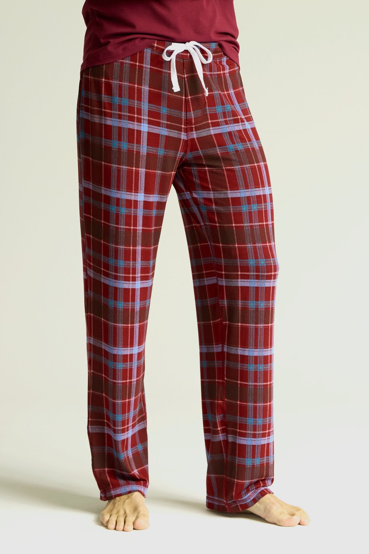 Matthew is 6'1", typically wears a size 32 pant, has a 42" chest and is wearing a size medium
