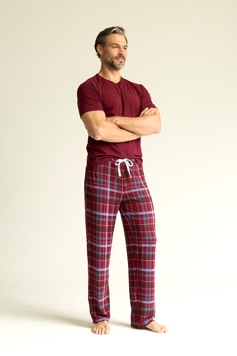 Matthew is 6'1", typically wears a size 32 pant, has a 42" chest and is wearing a size medium