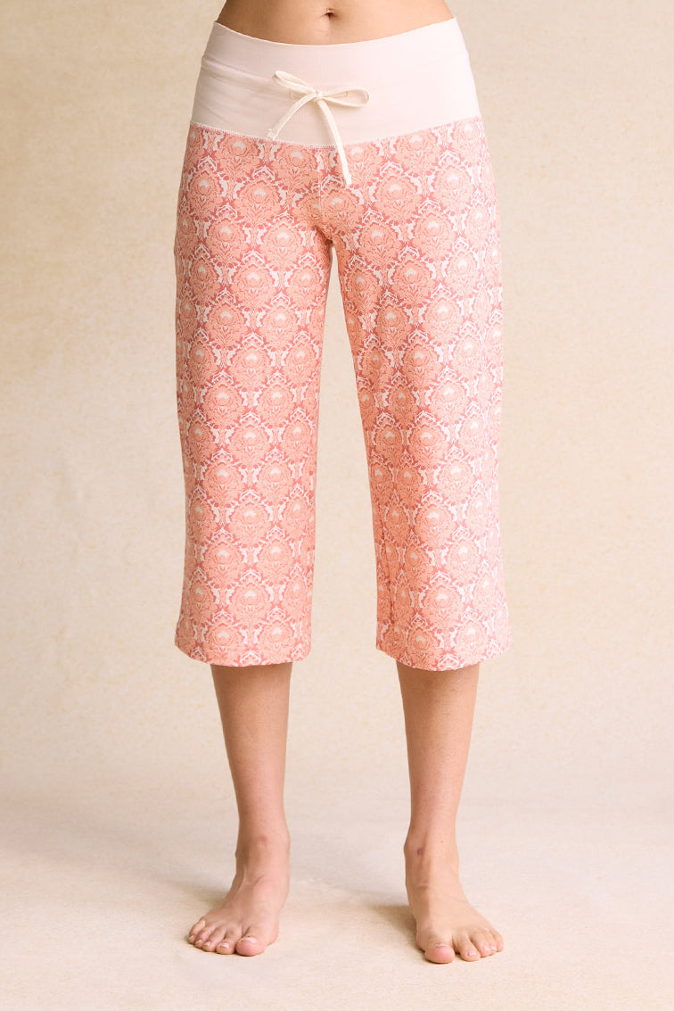 Kimberley is 5'8", typically wears a size 4 and is wearing a size small