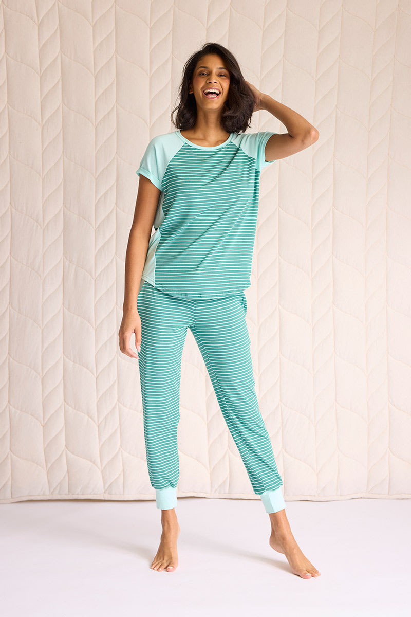 Tsanna is 5'10", typically wears a size 2 and is wearing a size small