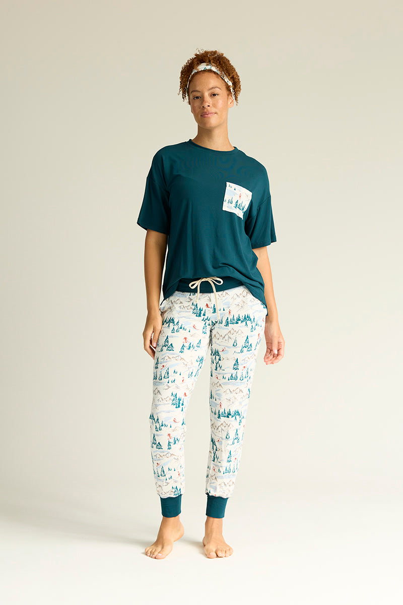 Adecia is 5'9", typically wears a size 6/8 and is wearing a size medium