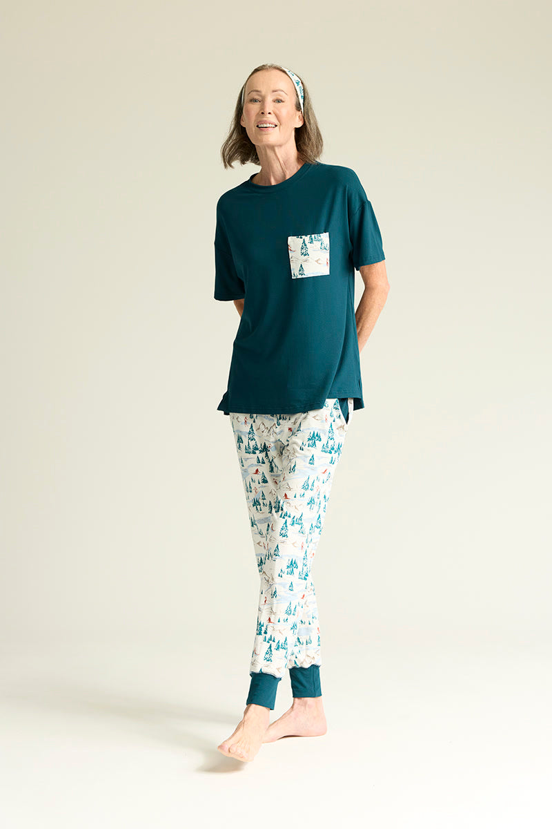 Angela is 5'11", typically wears a size 2 and is wearing a size small