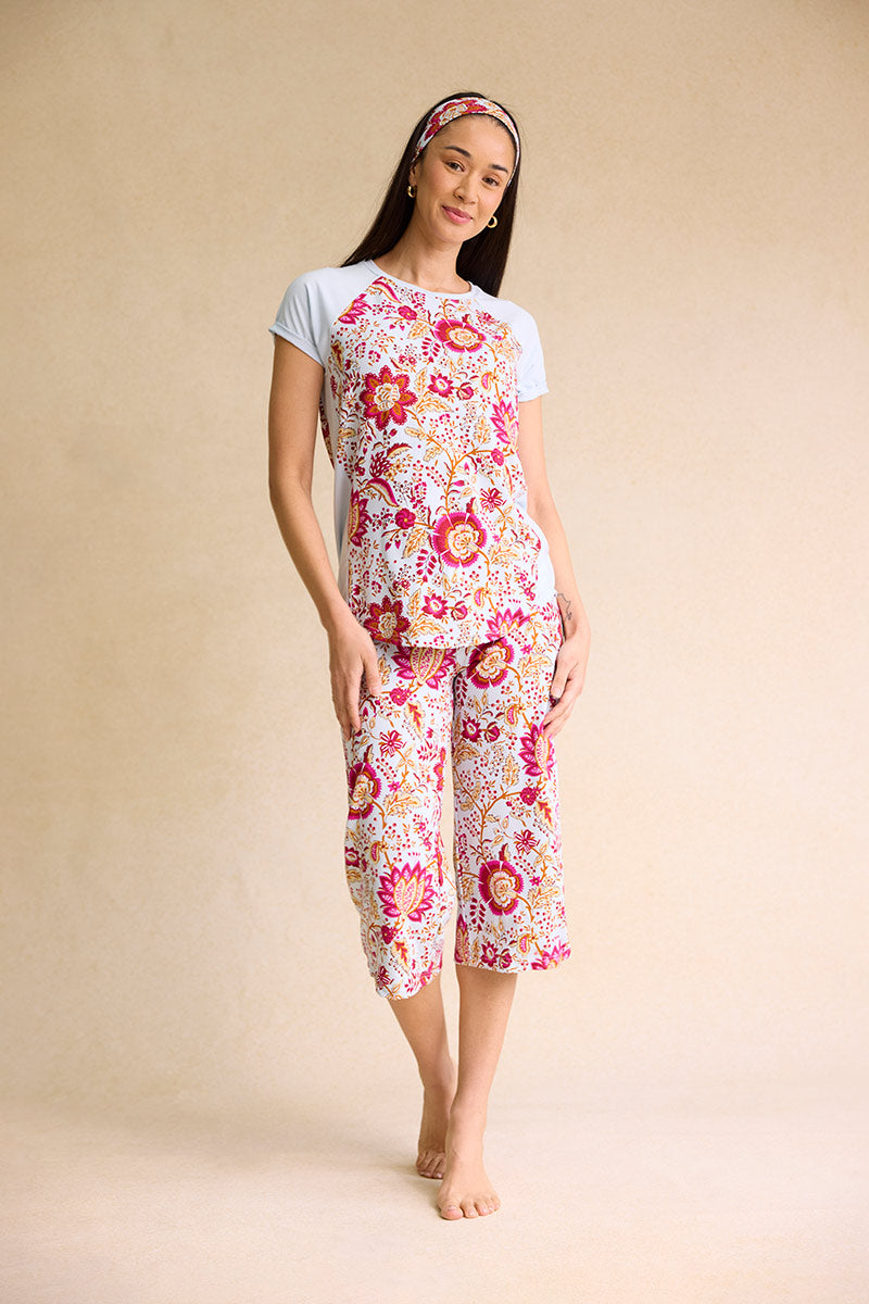 Kimberley is 5'8", typically wears a size 4 and is wearing a size small